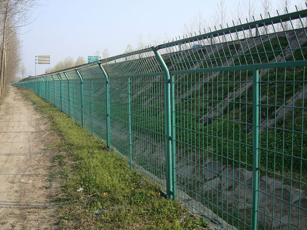 鐵絲網(wǎng)隔離柵